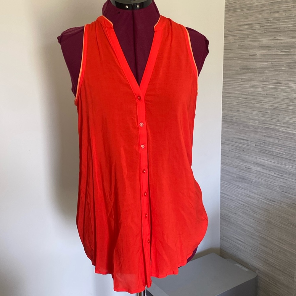 Anthropologie: Maeve Red Sleeveless Button Up Blouse (Size S)